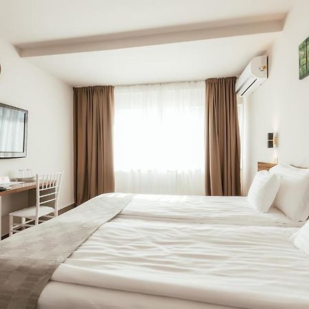 Riviera By Queens Hotel And Resort Gura Văii Kültér fotó