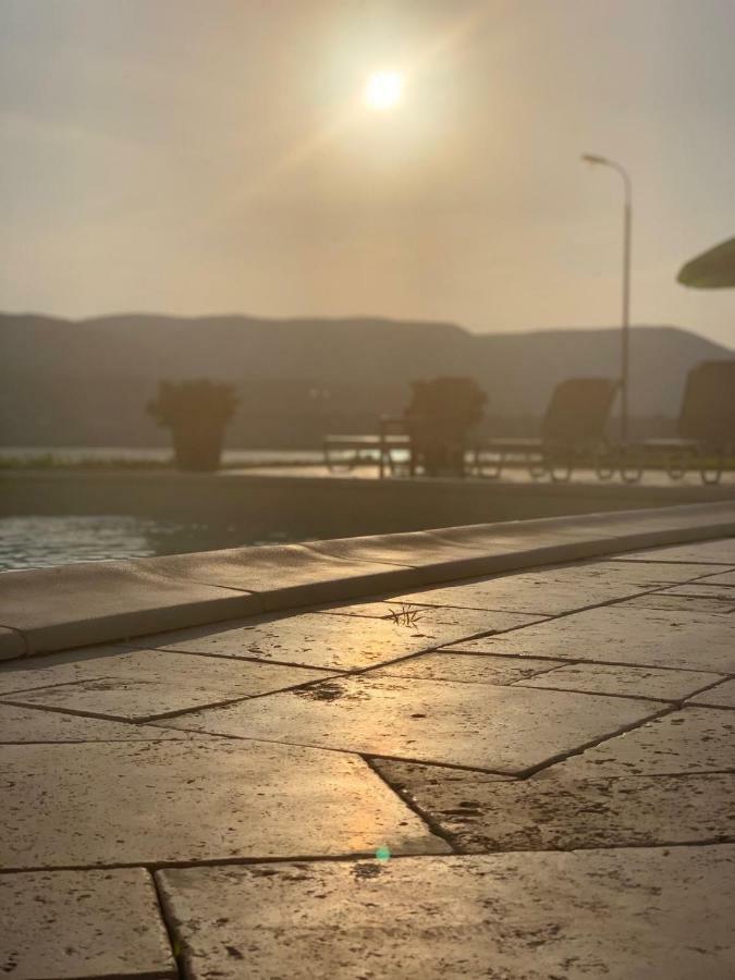 Riviera By Queens Hotel And Resort Gura Văii Kültér fotó